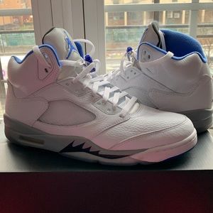 🚨SOLD🚨 💯 AUTHENTIC Nike Air Jordan 5 Retro Stealth White Hyper Royal